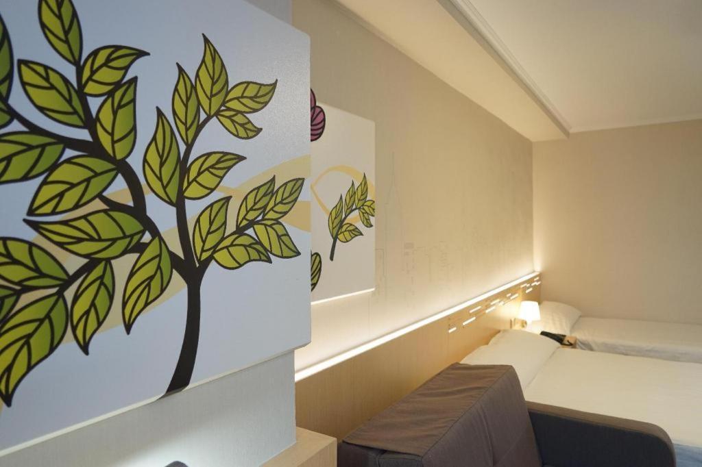 Khách sạn West 3*