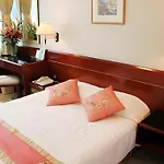 West Hotel