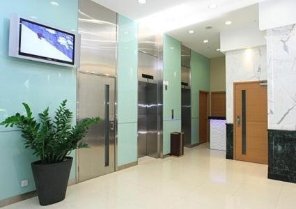 Hotel West 3*
