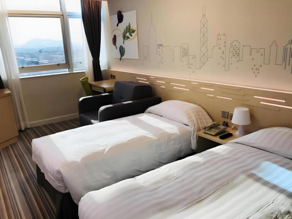 Hotel West