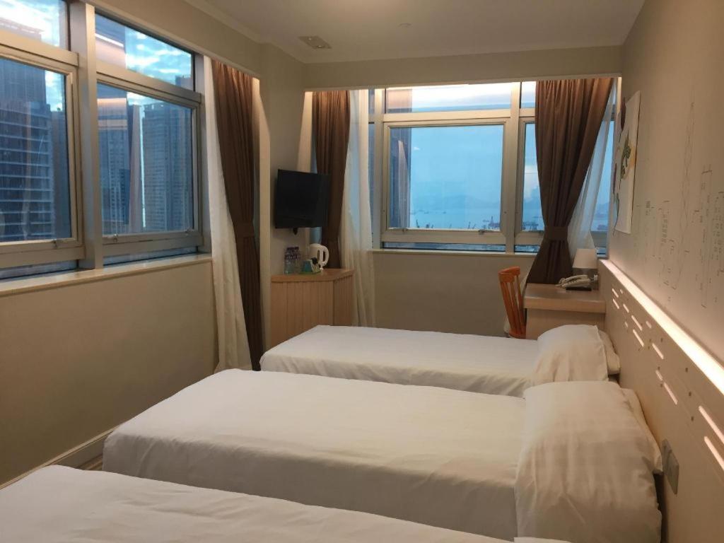 West Hotel 3*