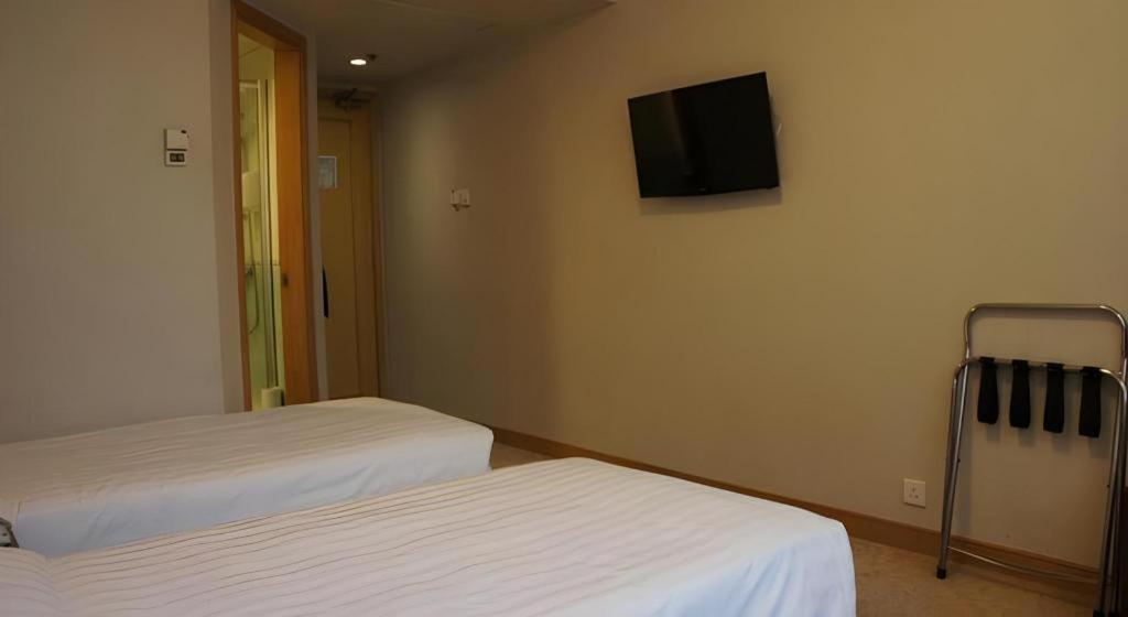 West Hotel 3*