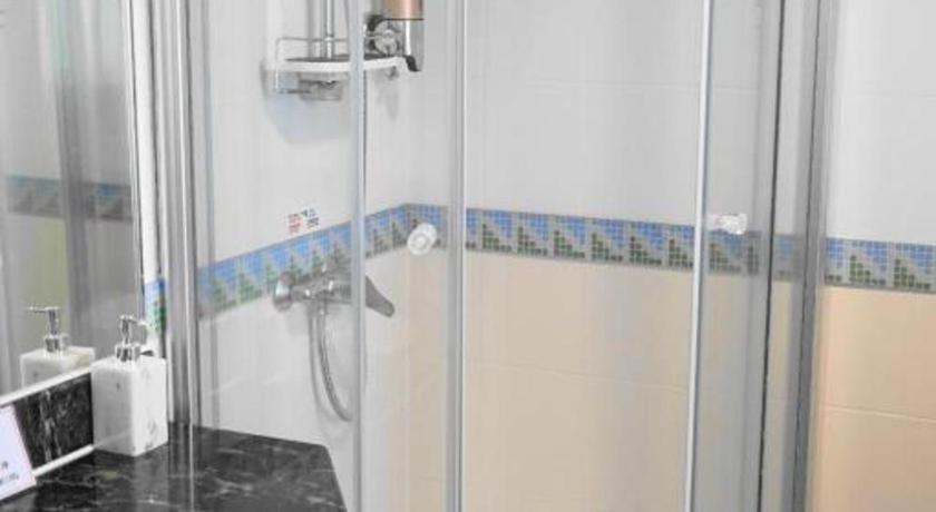 West Hotel 3*