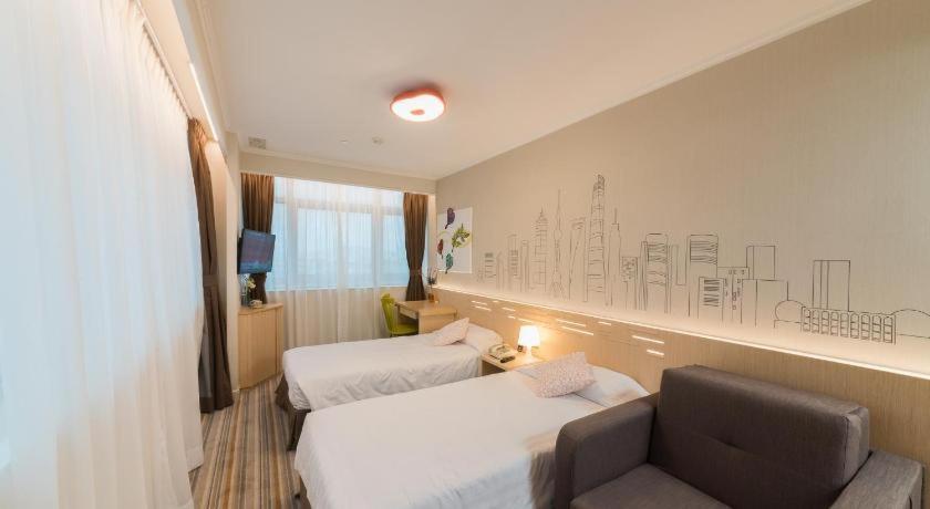 Hotel West